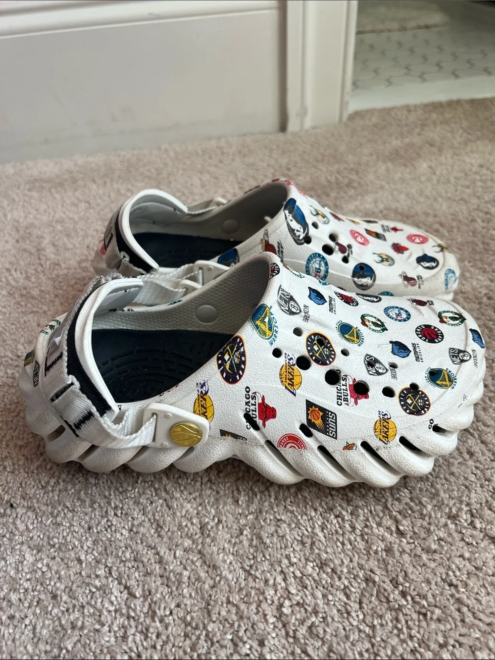 CROCS white clogs